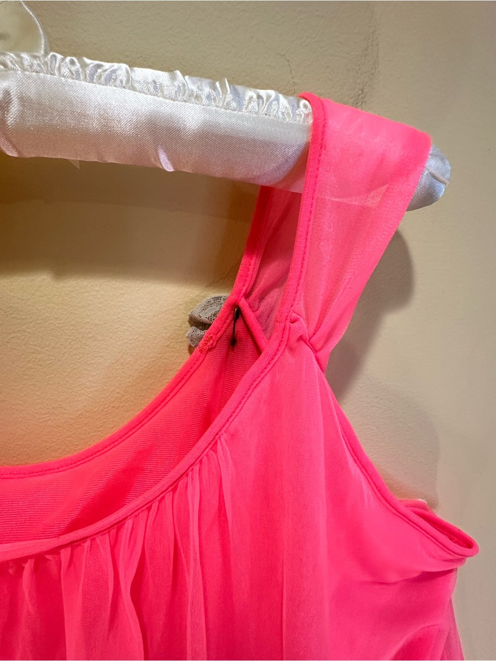 VTG 1960s Chic Lingerie Neon Pink Chiffon Lace Babydoll Lingerie Top Flower L - Picture 4 of 15